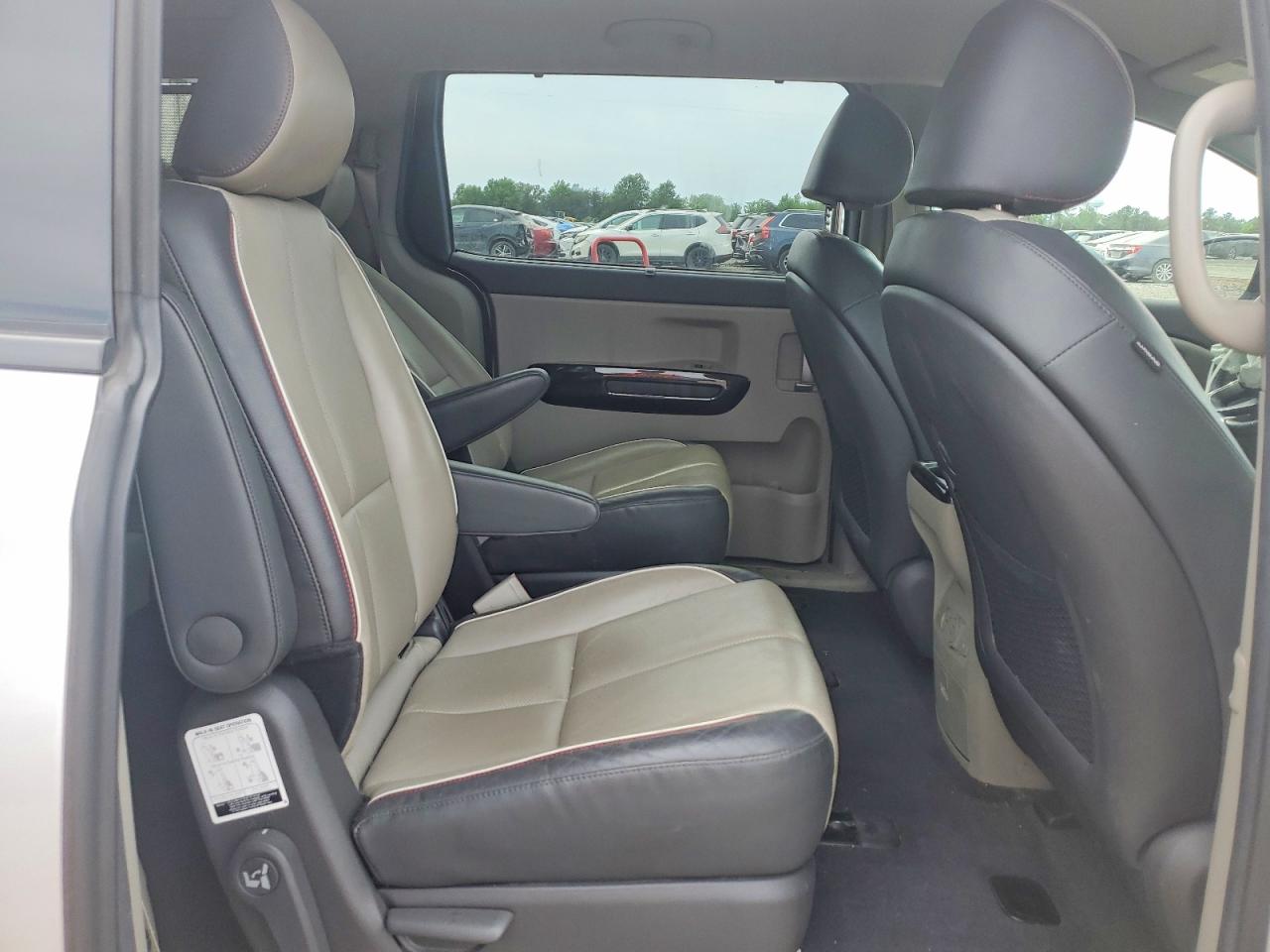 2018 Kia Sedona Sx Silver vin: KNDMC5C17J6352310