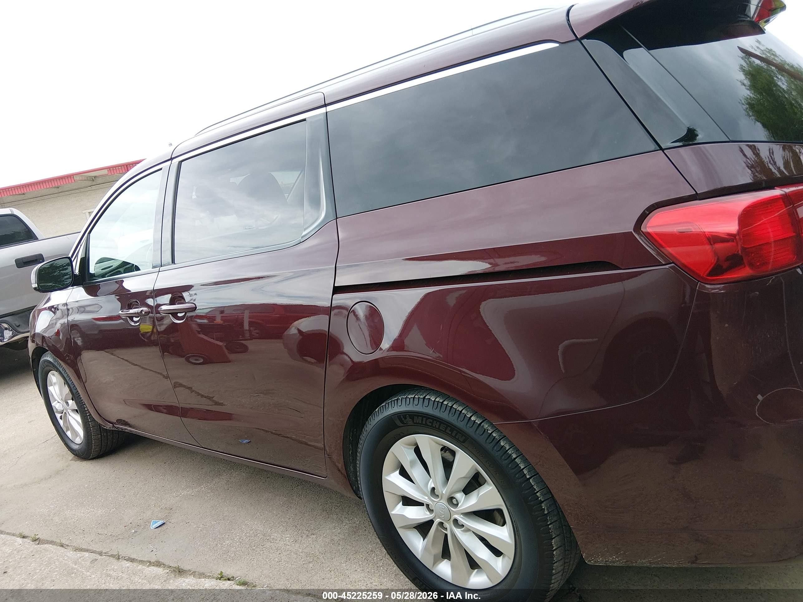2018 Kia Sedona Ex Burgundy vin: KNDMC5C17J6376719