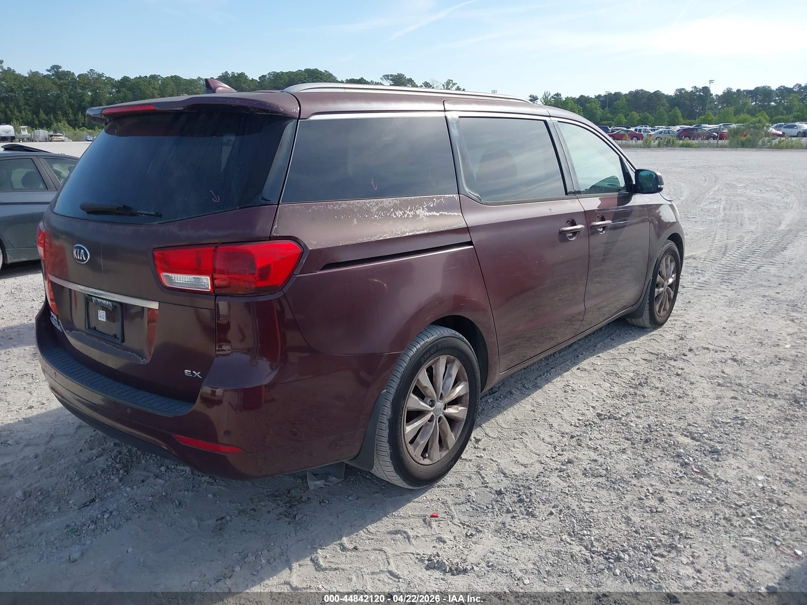 2015 Kia Sedona Ex Burgundy vin: KNDMC5C18F6045123