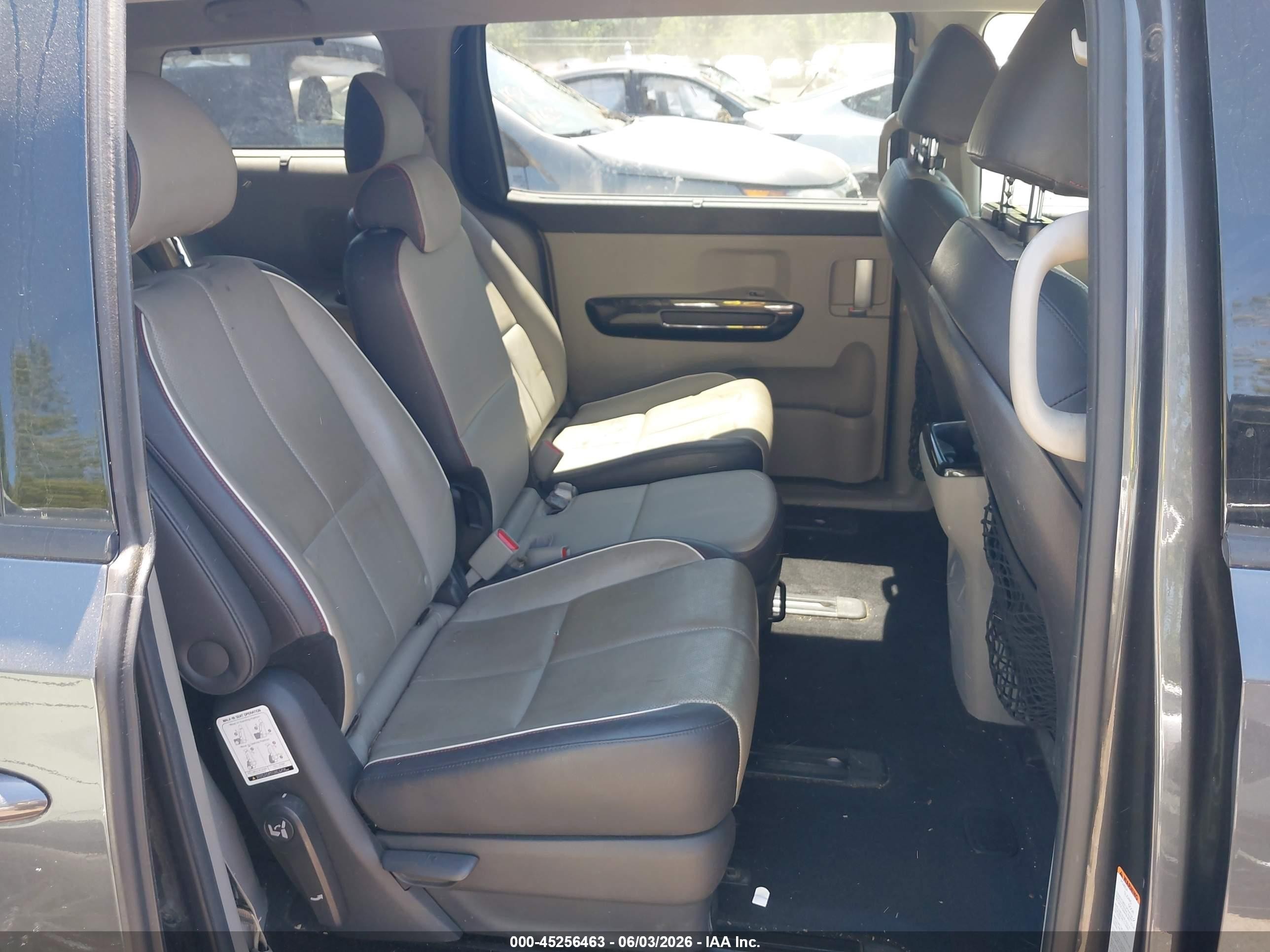 2015 Kia Sedona Ex Gray vin: KNDMC5C19F6027598