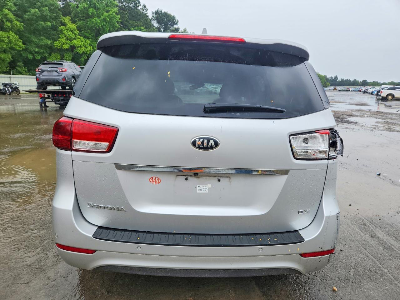 2015 Kia Sedona Ex Silver vin: KNDMC5C19F6056826
