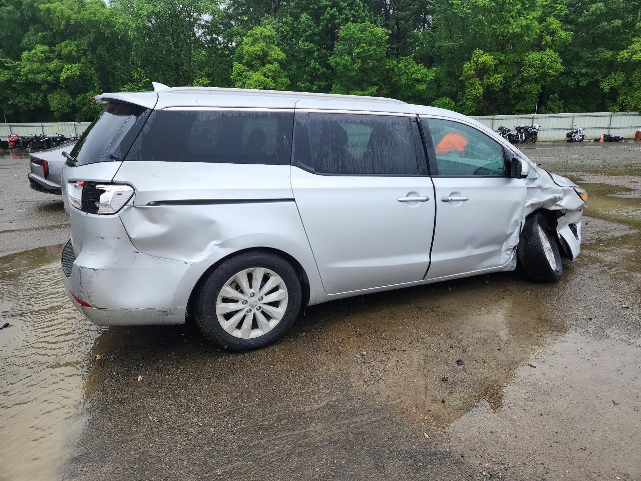 2015 Kia Sedona Ex Silver vin: KNDMC5C19F6056826