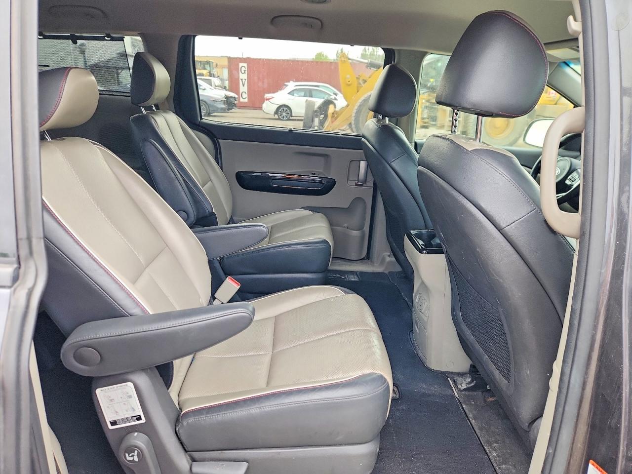 2016 Kia Sedona Ex Gray vin: KNDMC5C19G6230296