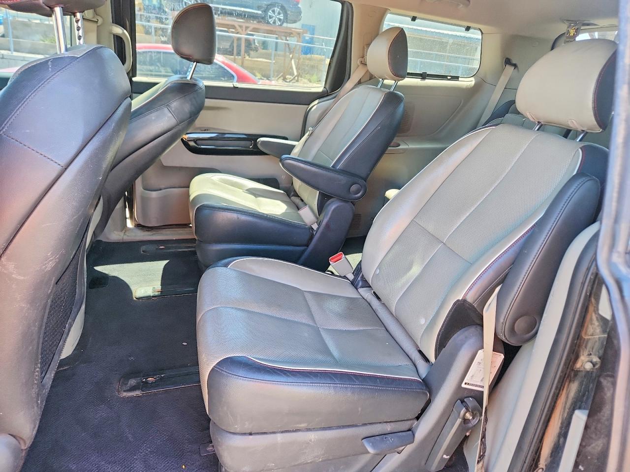 2015 Kia Sedona Sx Коричневый vin: KNDMC5C1XF6038903