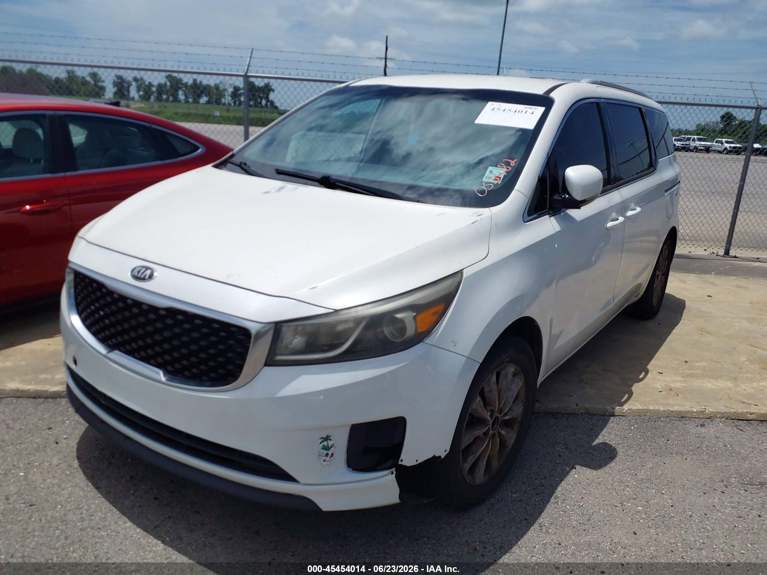 2015 Kia Sedona Ex White vin: KNDMC5C1XF6053482