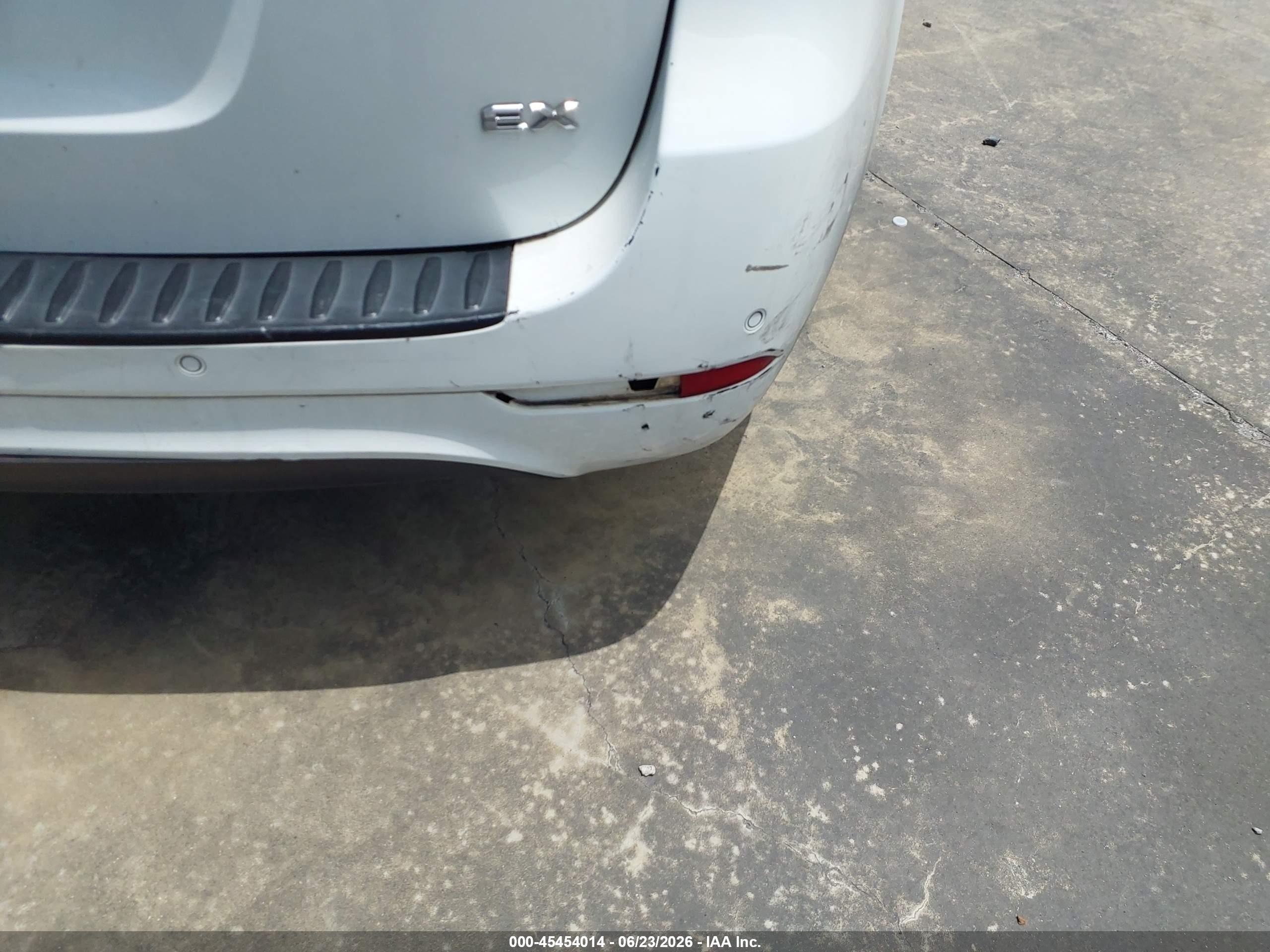 2015 Kia Sedona Ex White vin: KNDMC5C1XF6053482