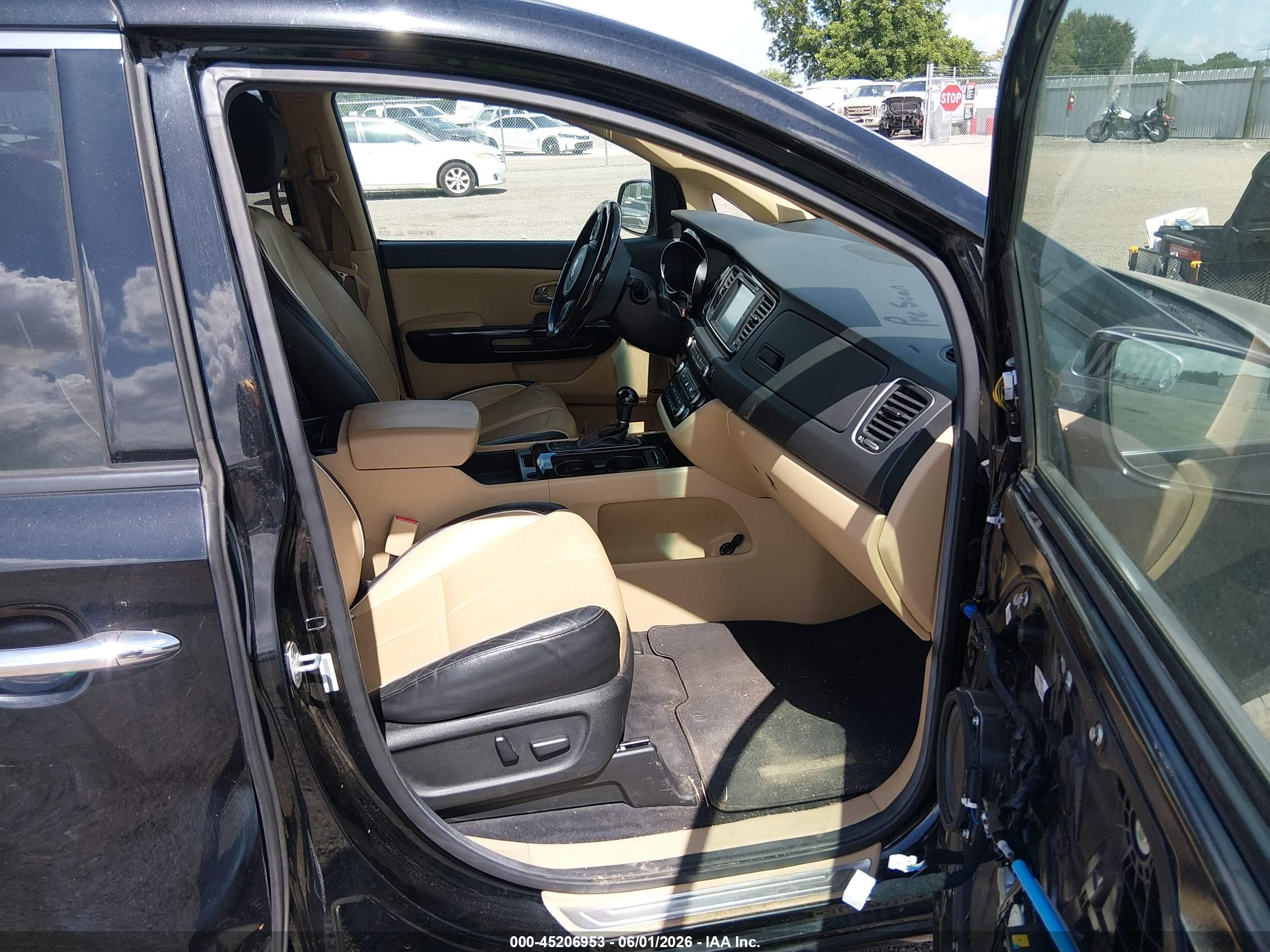 2015 Kia Sedona Sx Luxury Черный vin: KNDME5C13F6026165