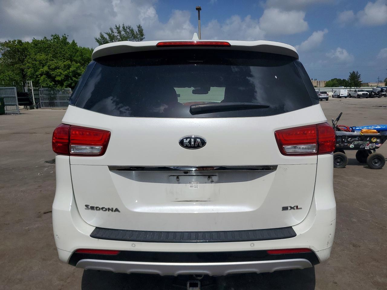 2015 Kia Sedona Sxl Белый vin: KNDME5C15F6038298