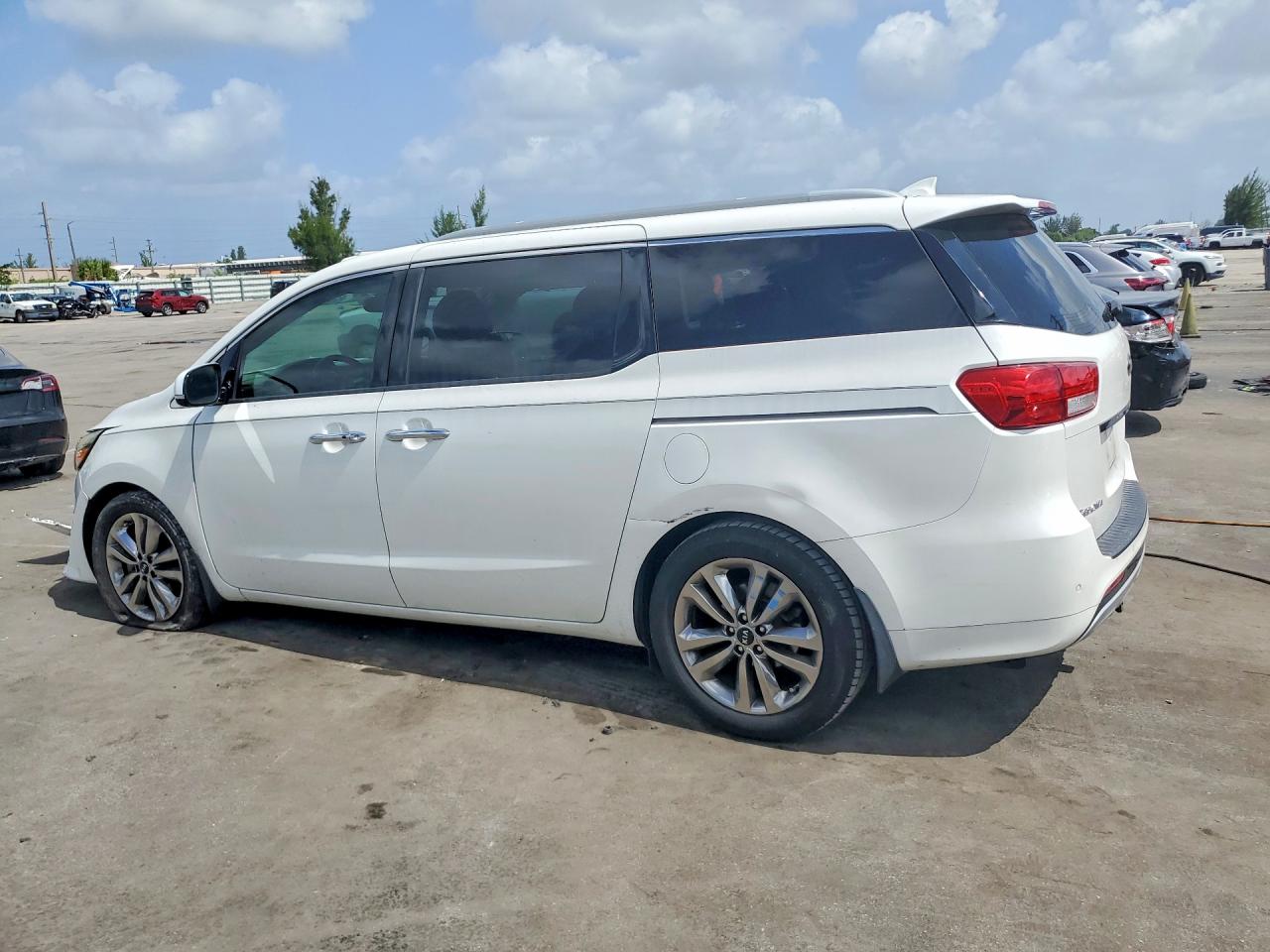 2015 Kia Sedona Sxl Белый vin: KNDME5C15F6038298