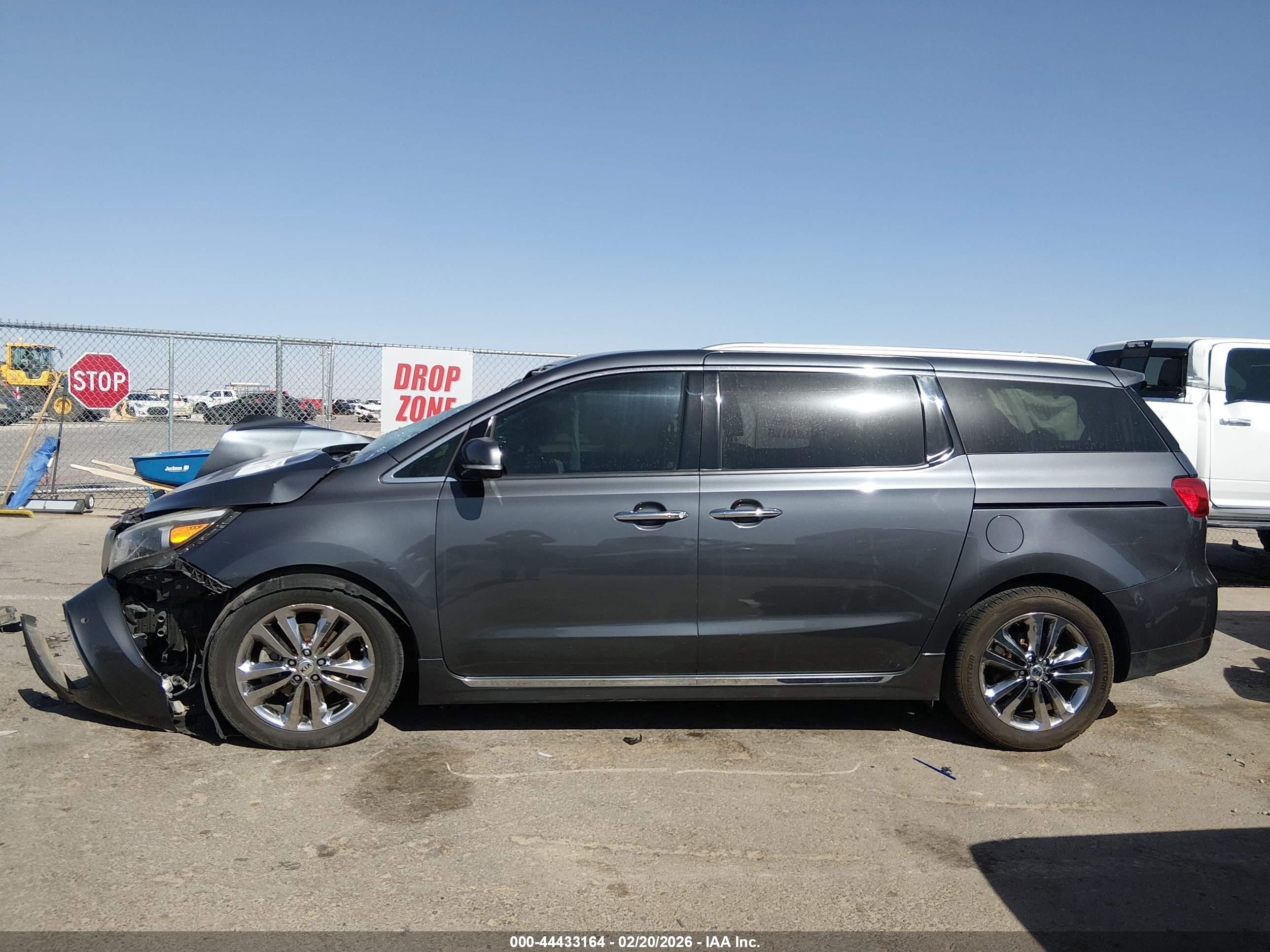 2017 Kia Sedona Sx Luxury Gray vin: KNDME5C15H6273061