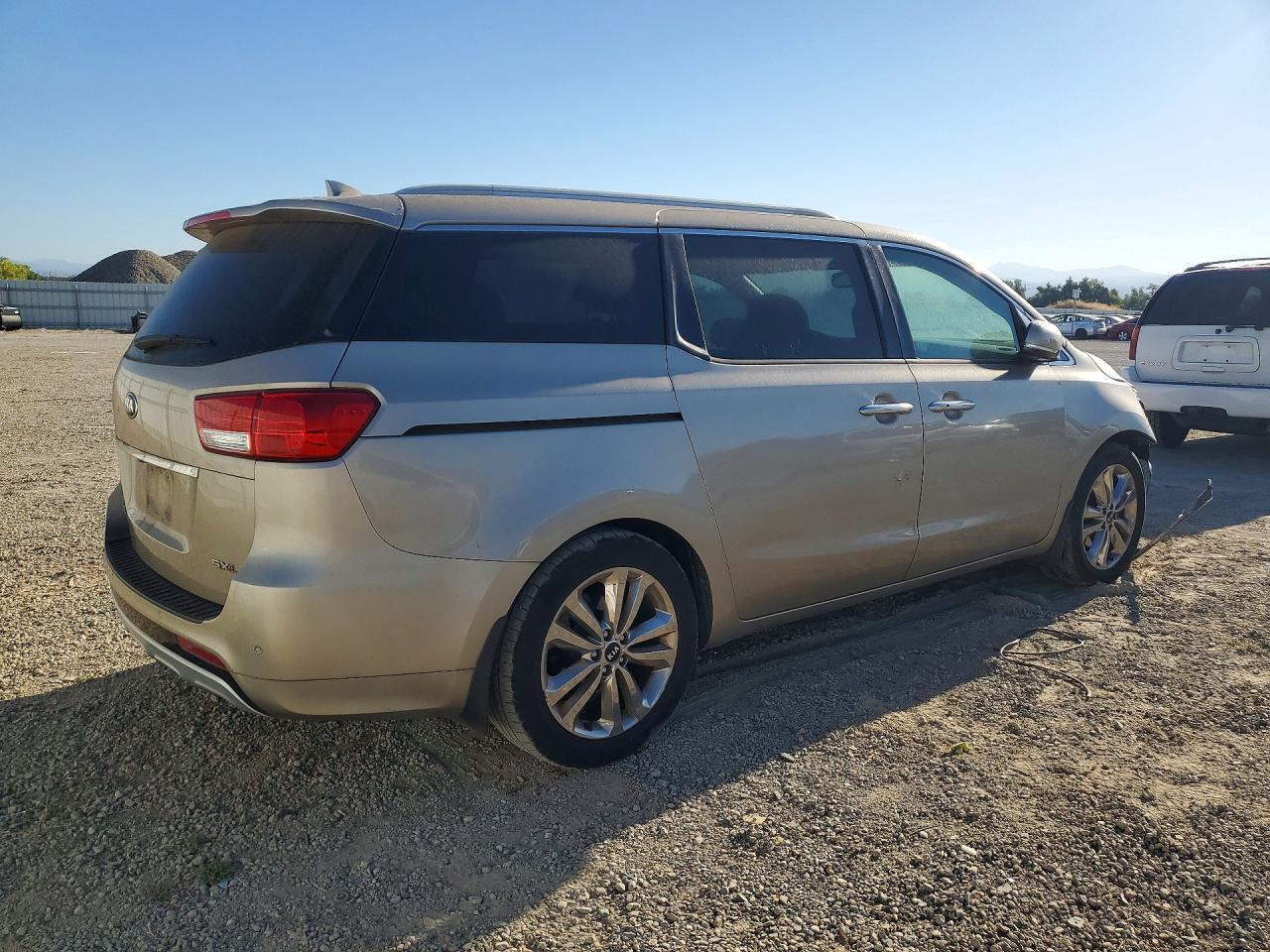 2015 Kia Sedona Sxl Tan vin: KNDME5C16F6046667