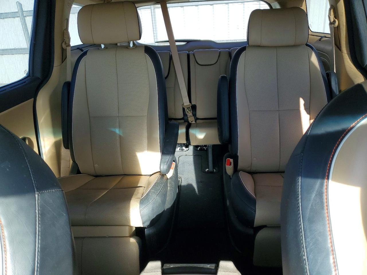 2015 Kia Sedona Sxl Tan vin: KNDME5C16F6046667