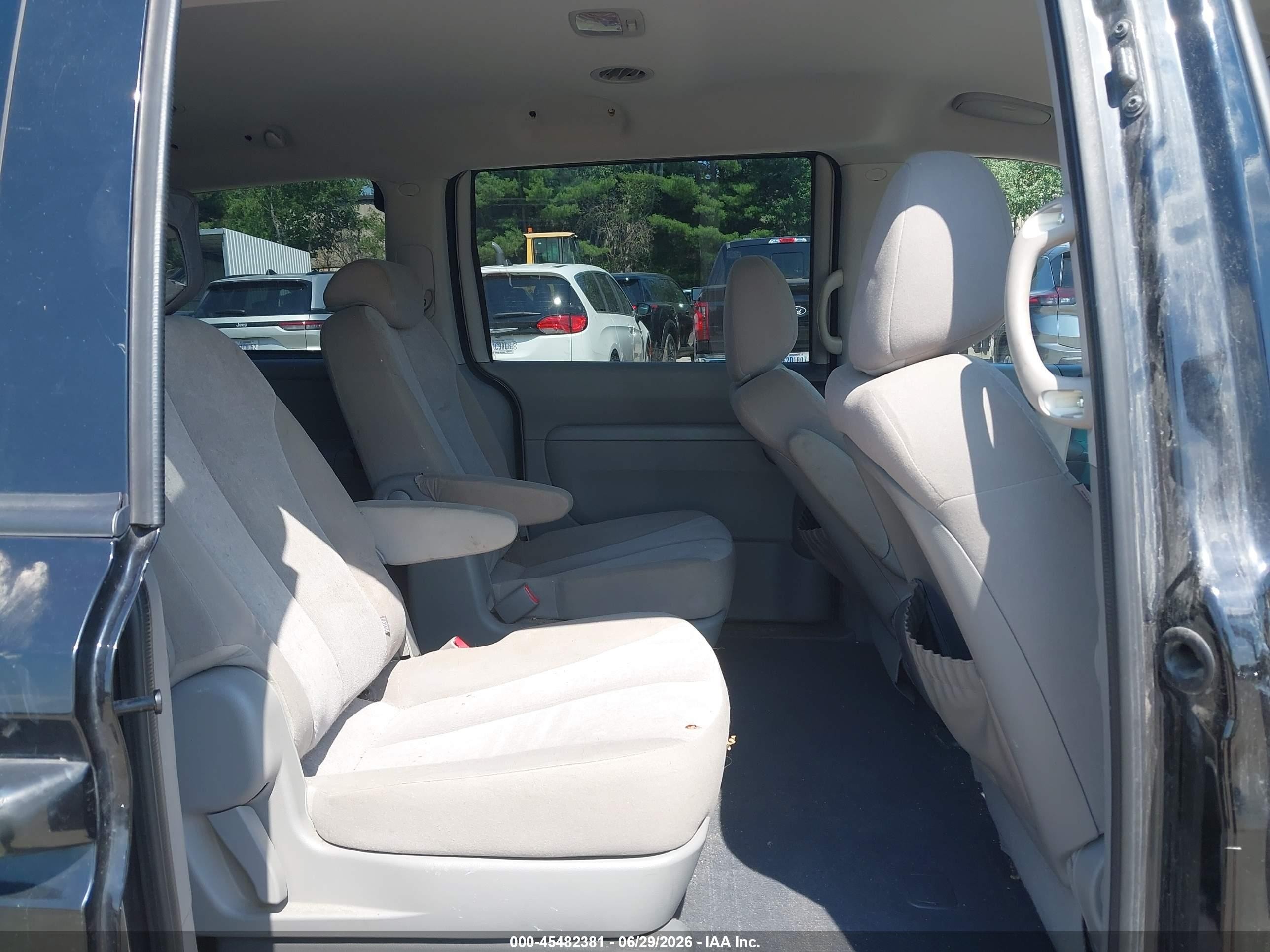 2010 Kia Sedona Lx Черный vin: KNDMG4C33A6347590
