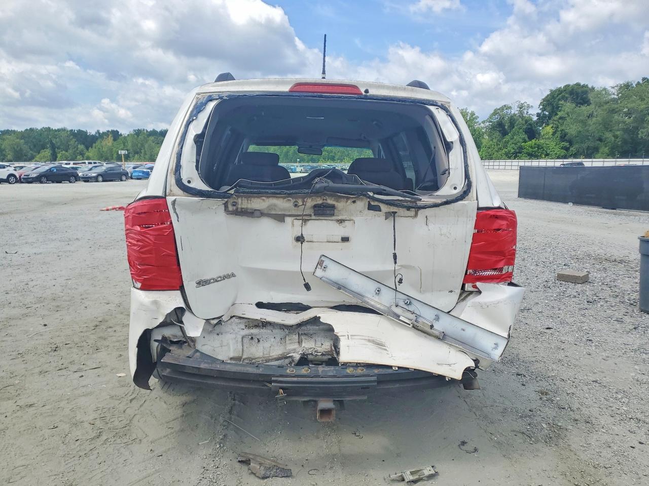 2010 Kia Sedona Lx White vin: KNDMG4C36A6347003