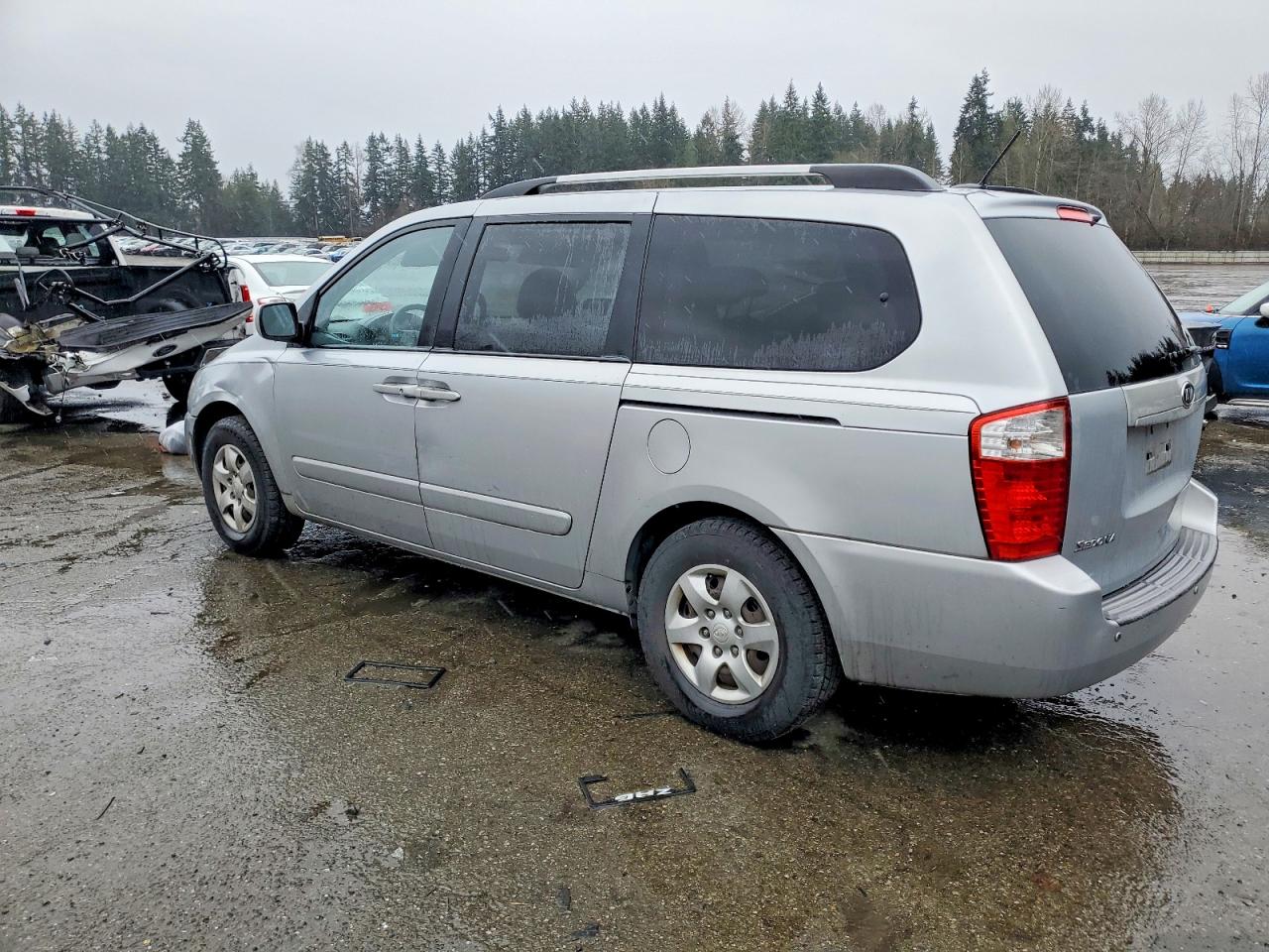 2010 Kia Sedona Lx Серебряный vin: KNDMG4C3XA6360465