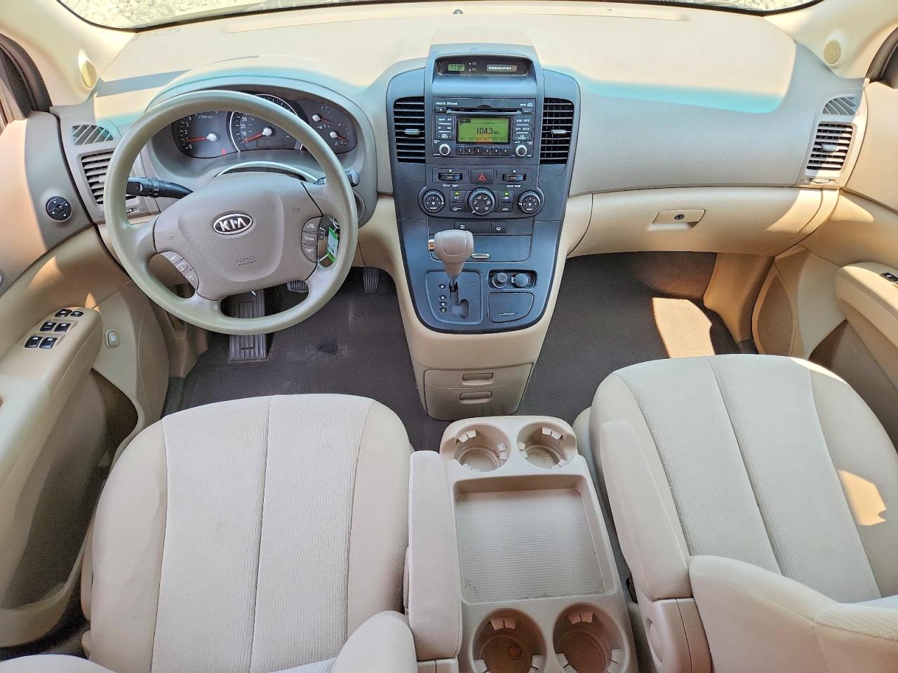 2011 Kia Sedona Lx Cream vin: KNDMG4C70B6366473