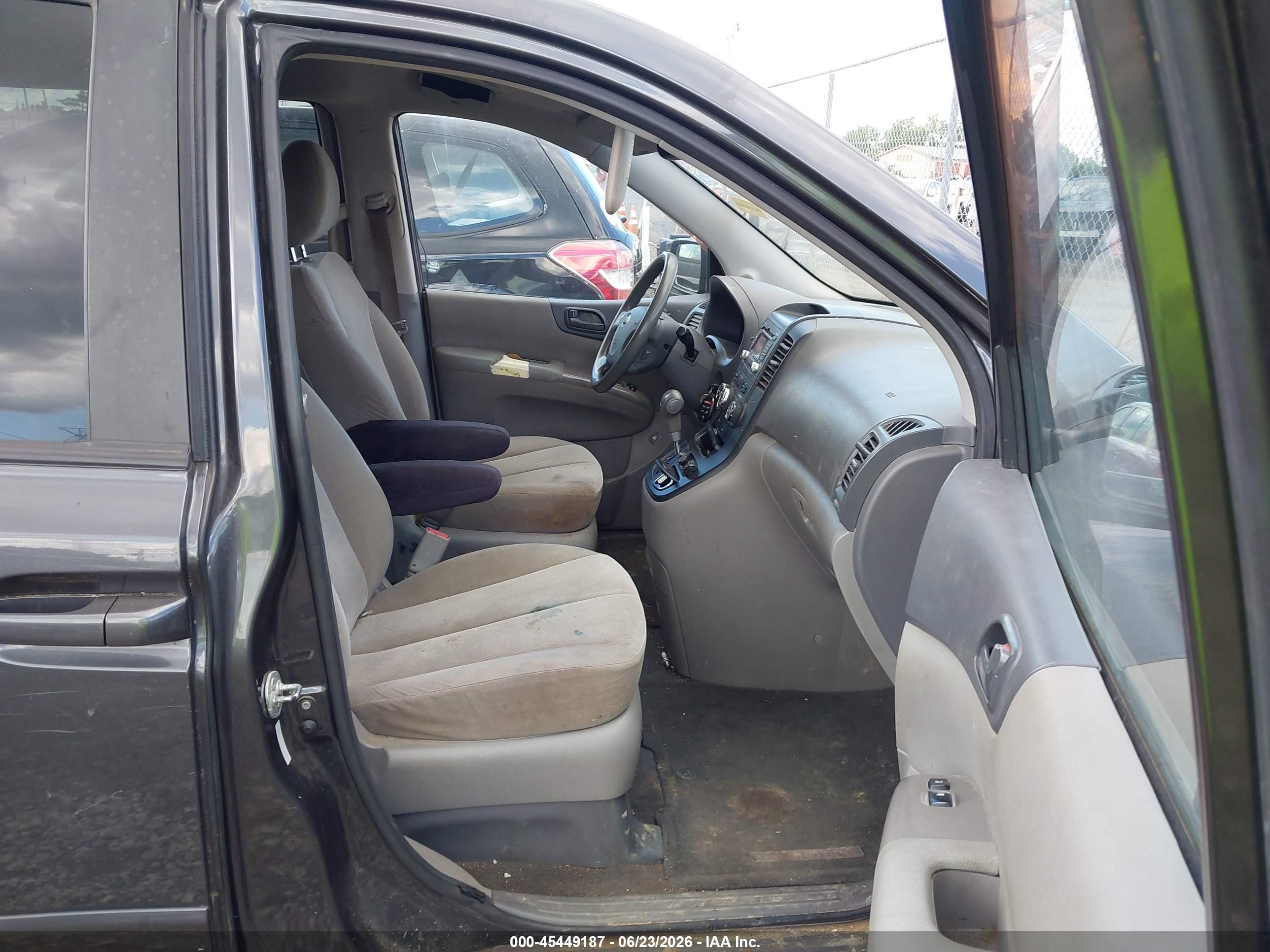 2014 Kia Sedona Lx Gray vin: KNDMG4C70E6553765