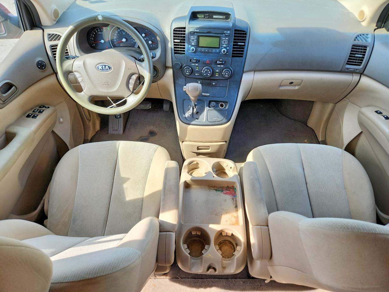 2011 Kia Sedona Lx Red vin: KNDMG4C71B6374923
