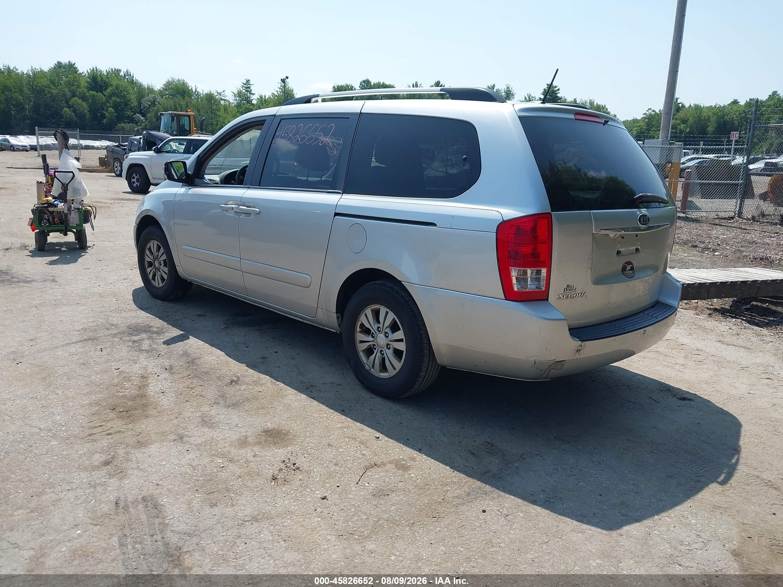 2012 Kia Sedona Lx Silver vin: KNDMG4C71C6473260
