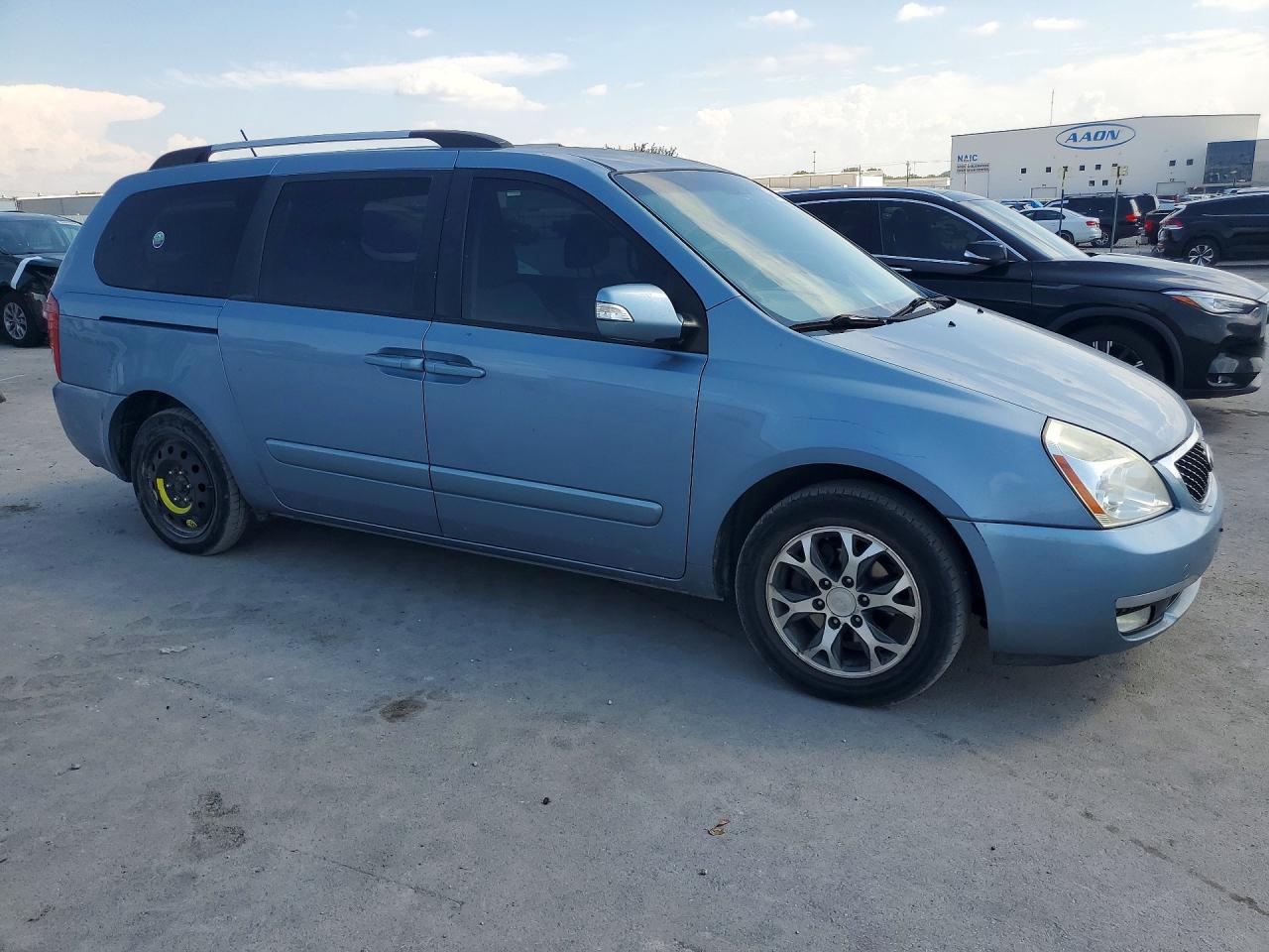 2014 Kia Sedona Lx Blue vin: KNDMG4C71E6554469
