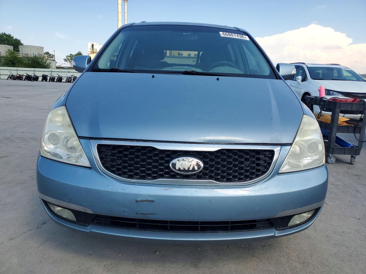 2014 Kia Sedona Lx Blue vin: KNDMG4C71E6554469