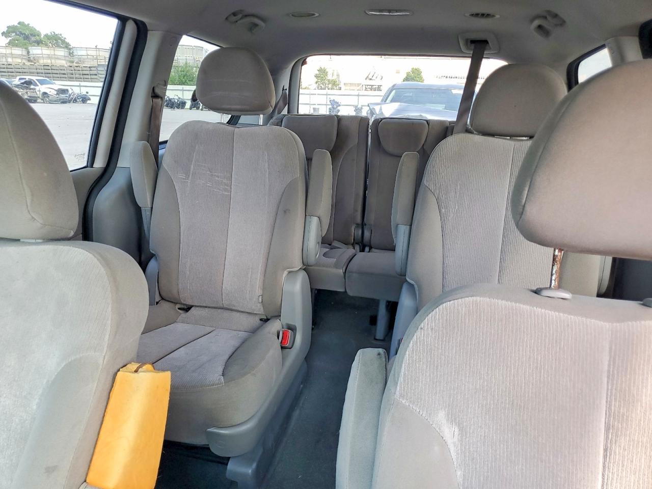 2014 Kia Sedona Lx Blue vin: KNDMG4C71E6554469
