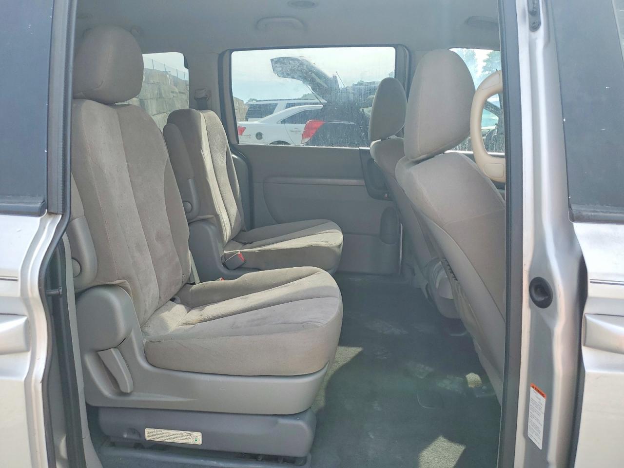 2014 Kia Sedona Lx Silver vin: KNDMG4C71E6561499