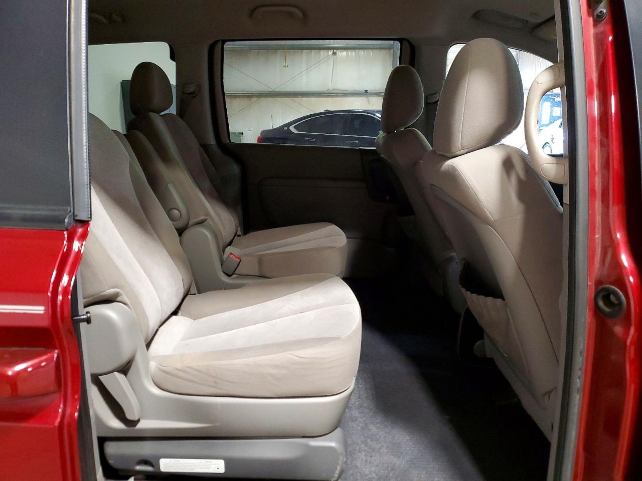 2012 Kia Sedona Lx Red vin: KNDMG4C73C6421340