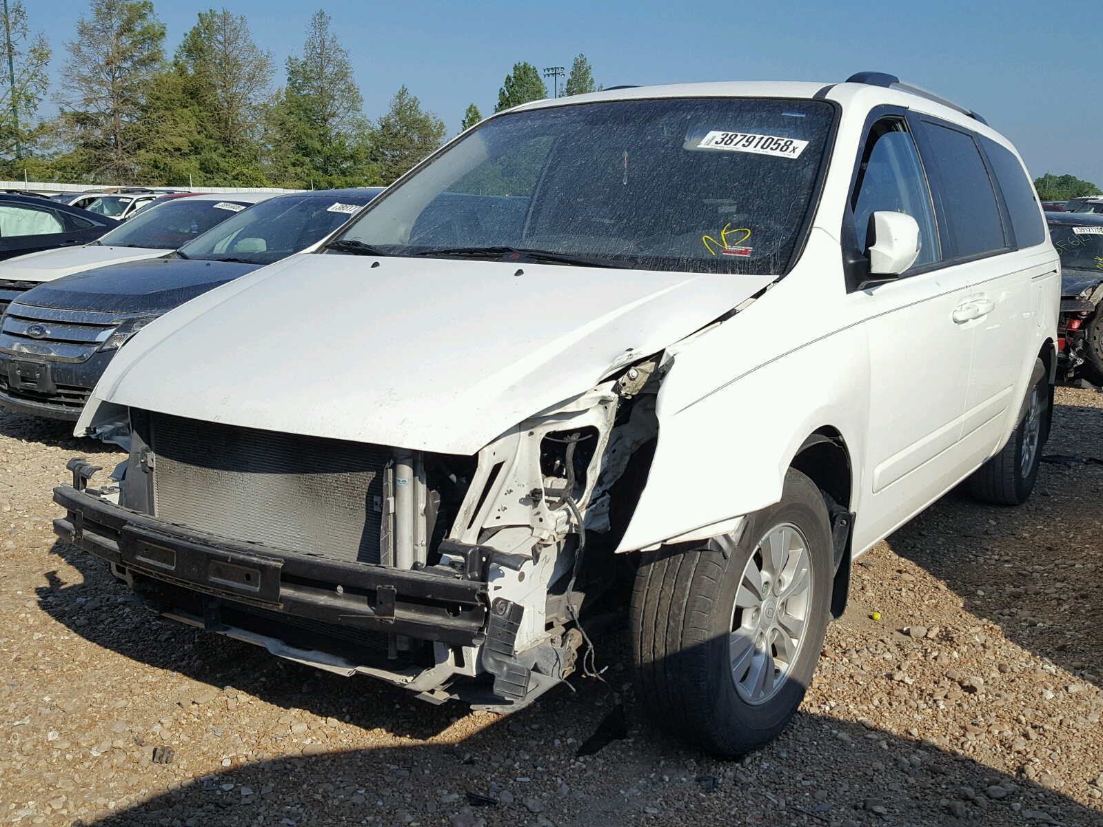 2012 Kia Sedona Lx White vin: KNDMG4C73C6443340