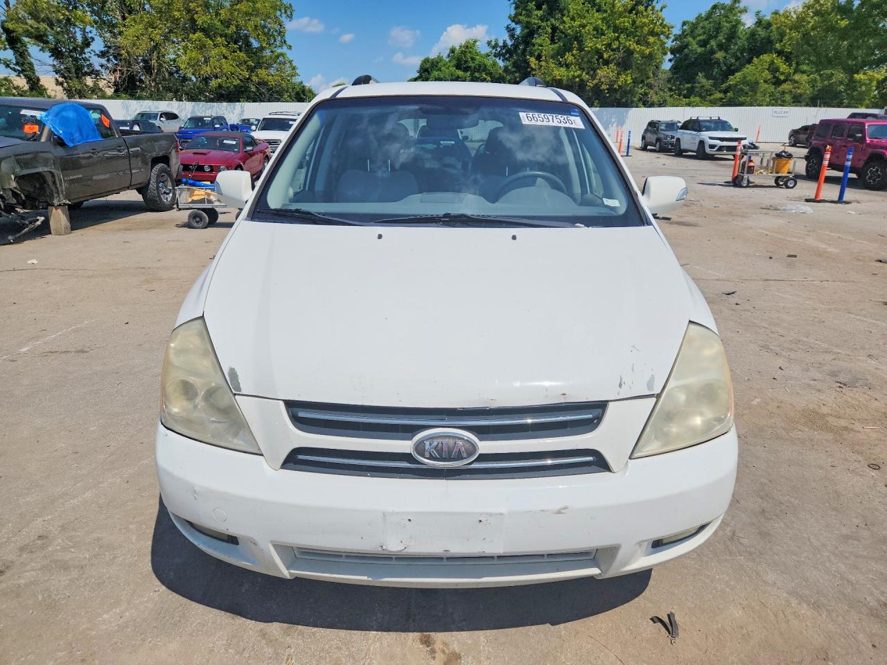 2012 Kia Sedona Lx White vin: KNDMG4C73C6443340