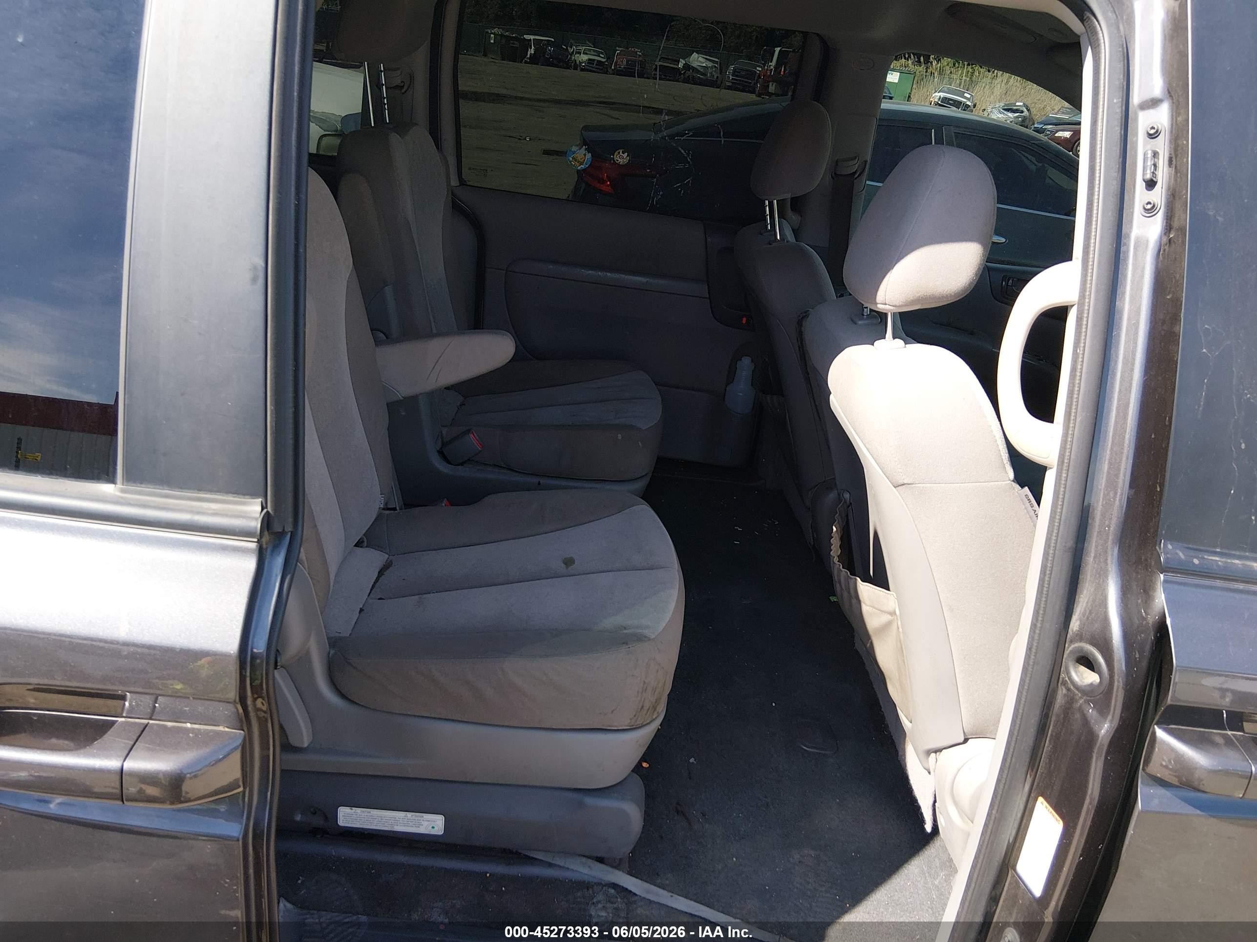 2012 Kia Sedona Lx Blue vin: KNDMG4C73C6499312