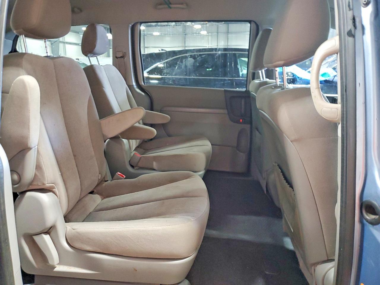 2012 Kia Sedona Lx Blue vin: KNDMG4C74C6418351