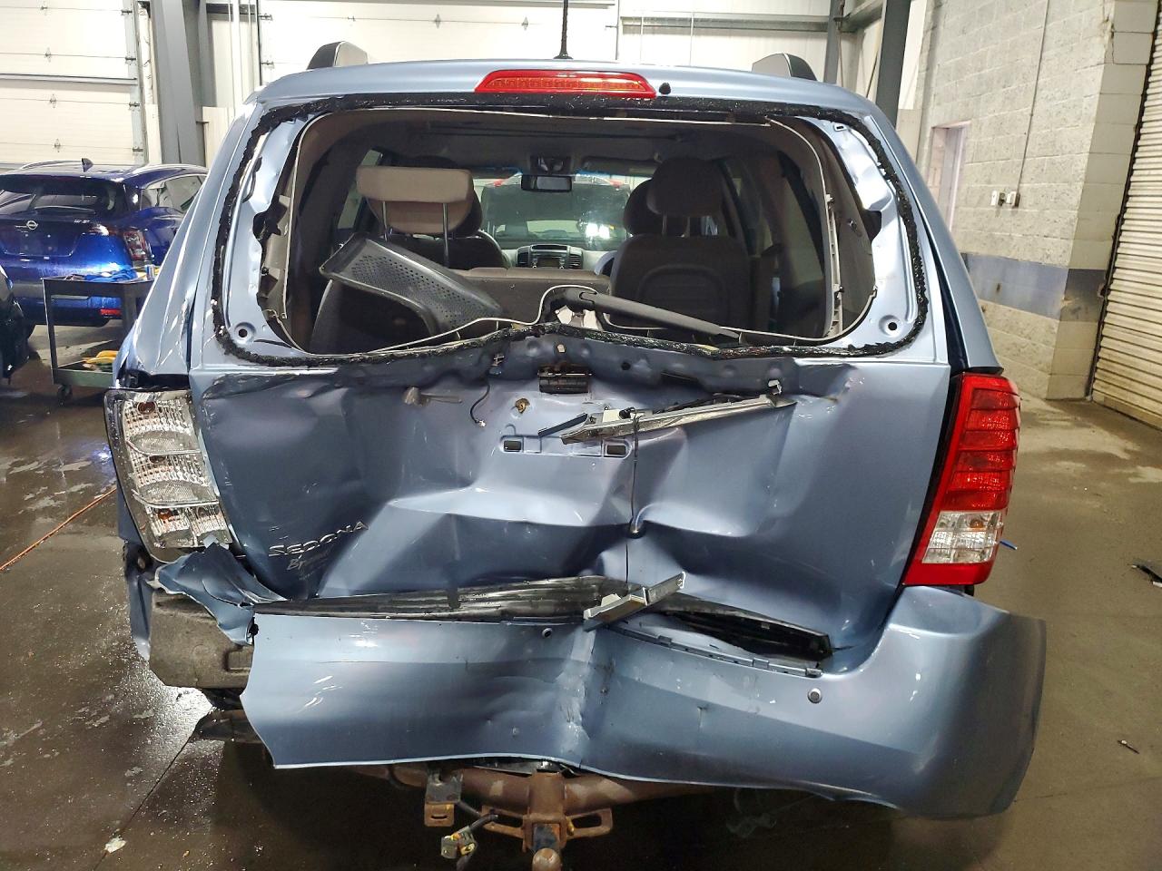 2012 Kia Sedona Lx Blue vin: KNDMG4C74C6418351