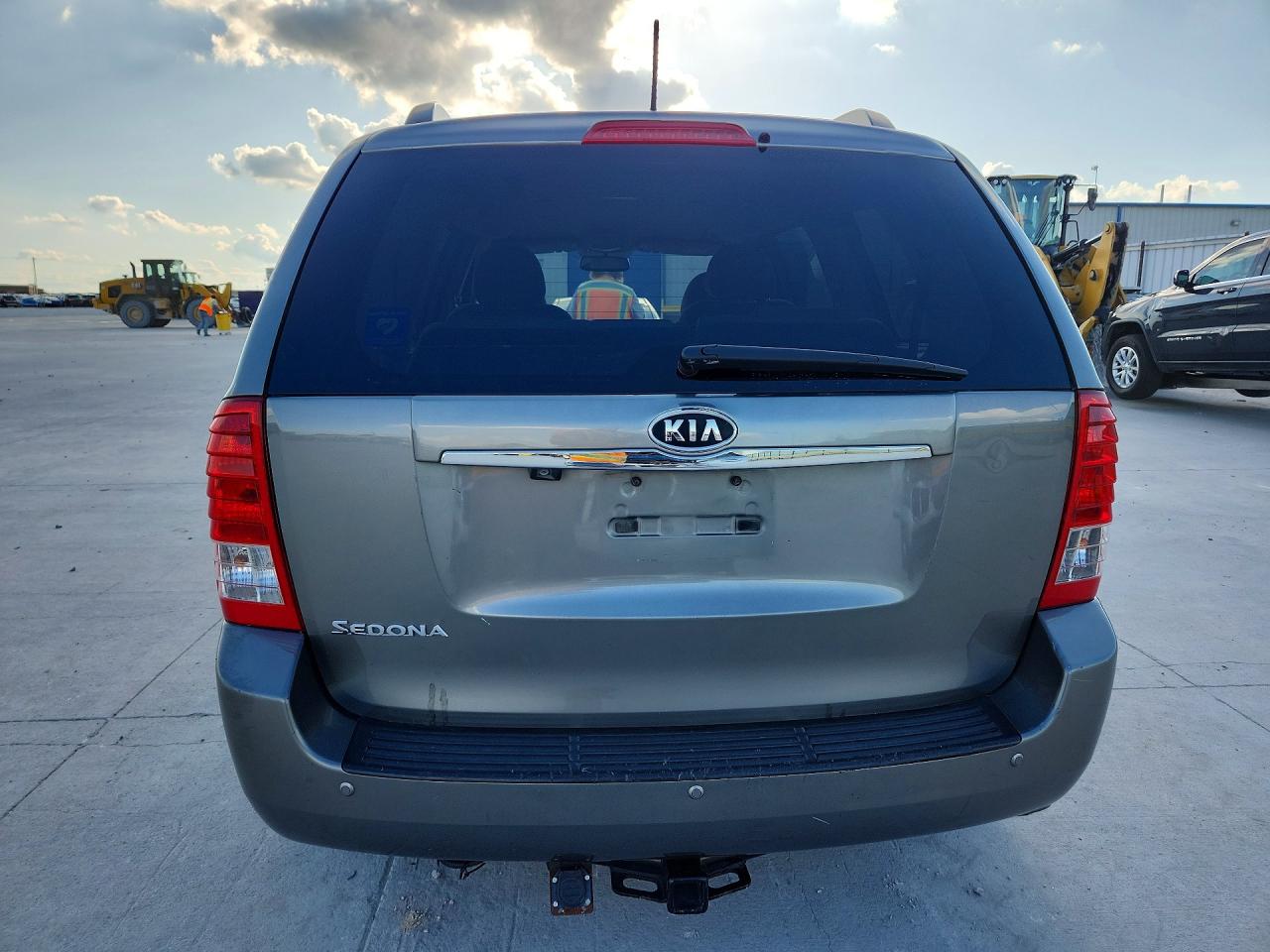 2012 Kia Sedona Lx Beige vin: KNDMG4C74C6432315