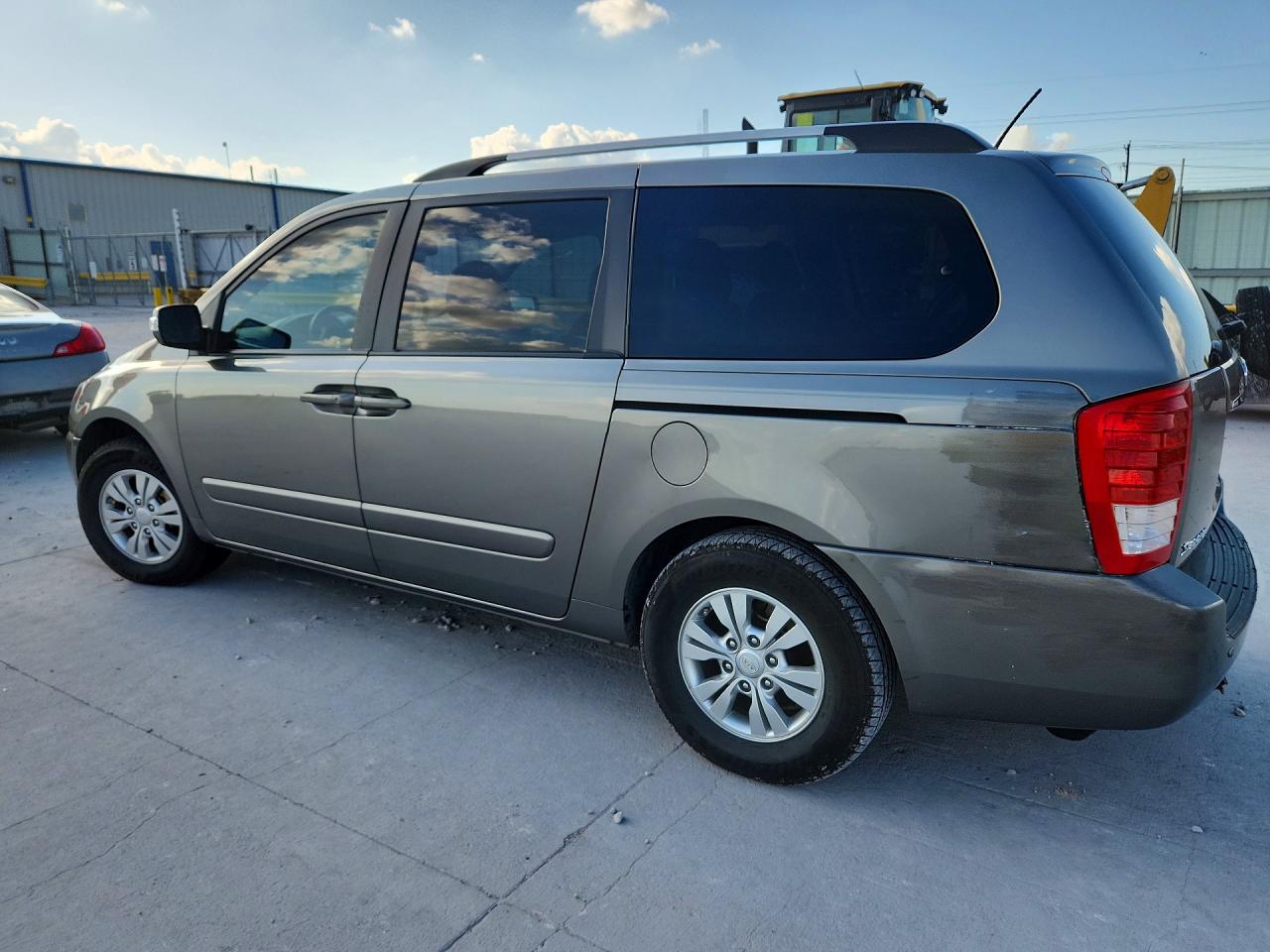 2012 Kia Sedona Lx Beige vin: KNDMG4C74C6432315