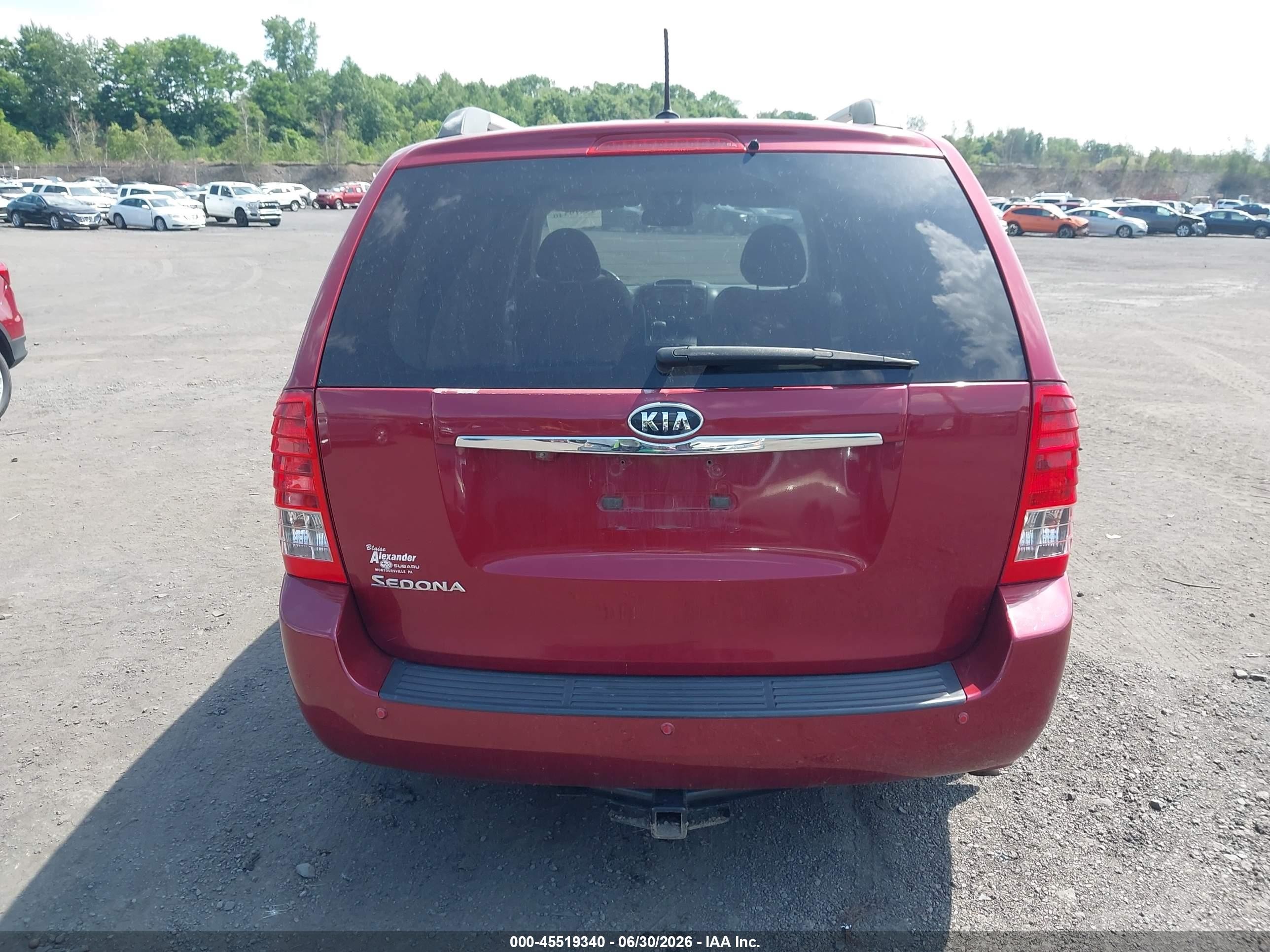 2012 Kia Sedona Lx Red vin: KNDMG4C74C6447803