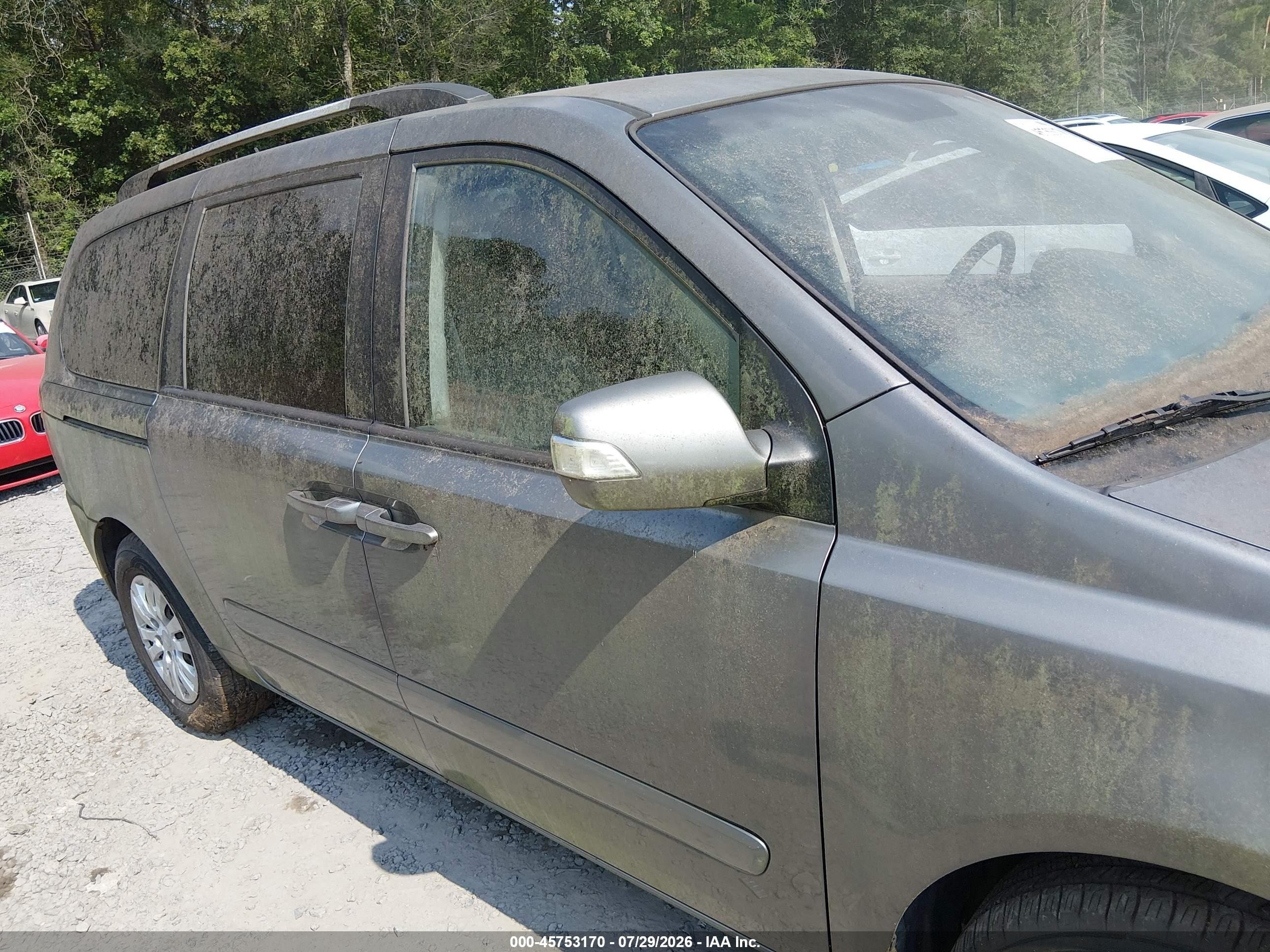 2011 Kia Sedona Lx Серый vin: KNDMG4C75B6401945
