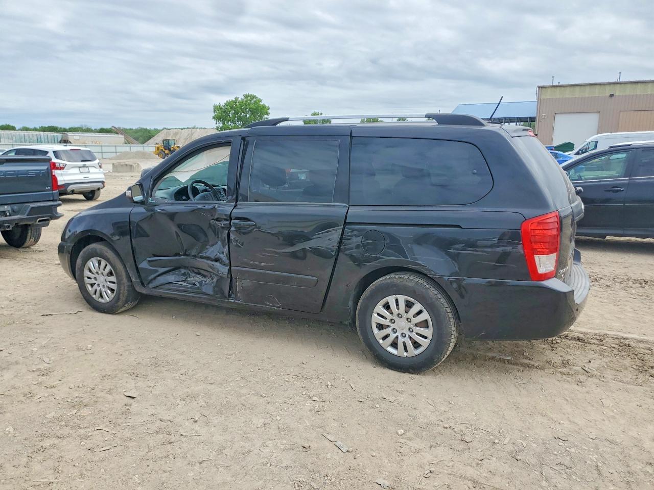 2011 Kia Sedona Lx Черный vin: KNDMG4C75B6412332