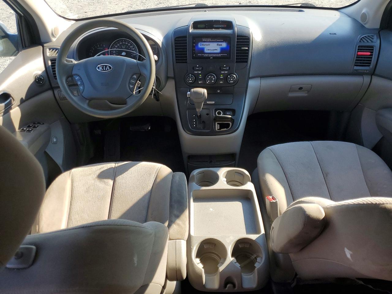 2012 Kia Sedona Lx White vin: KNDMG4C75C6440584