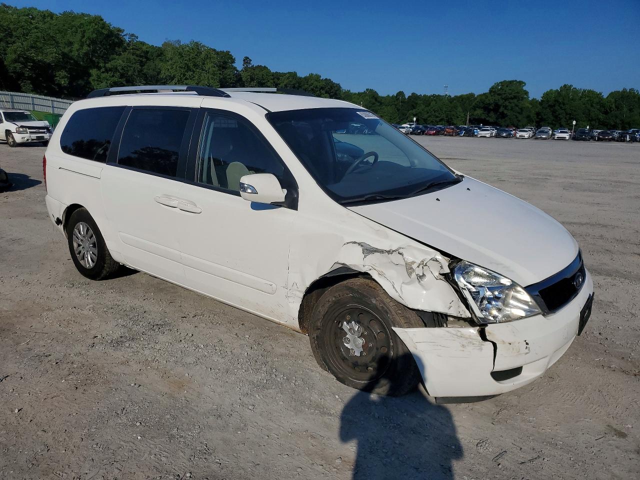 2012 Kia Sedona Lx White vin: KNDMG4C75C6440584