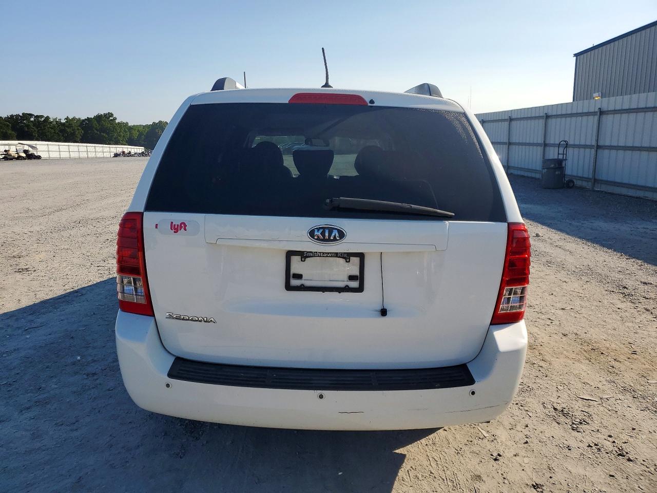 2012 Kia Sedona Lx White vin: KNDMG4C75C6440584
