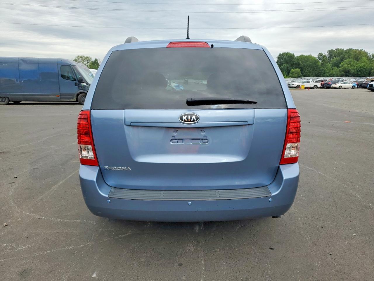 2012 Kia Sedona Lx Blue vin: KNDMG4C75C6463766