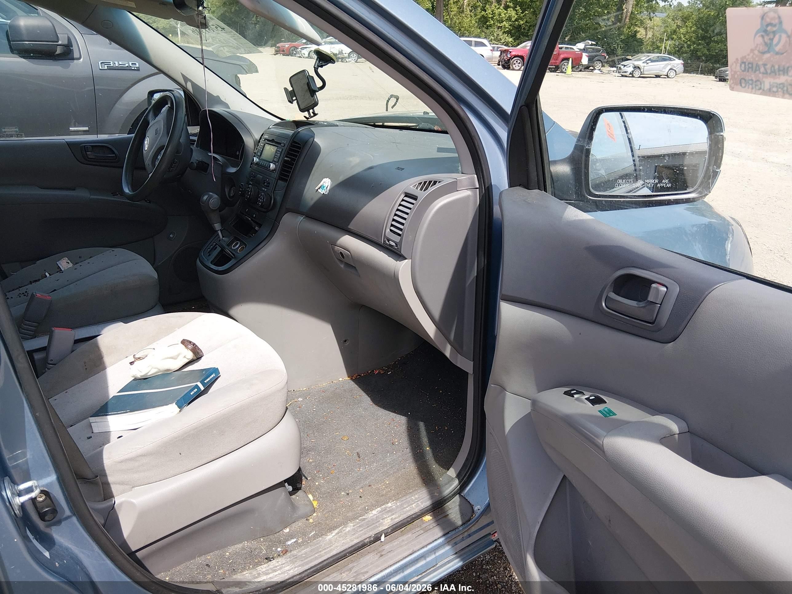2012 Kia Sedona Lx Light Blue vin: KNDMG4C75C6499733