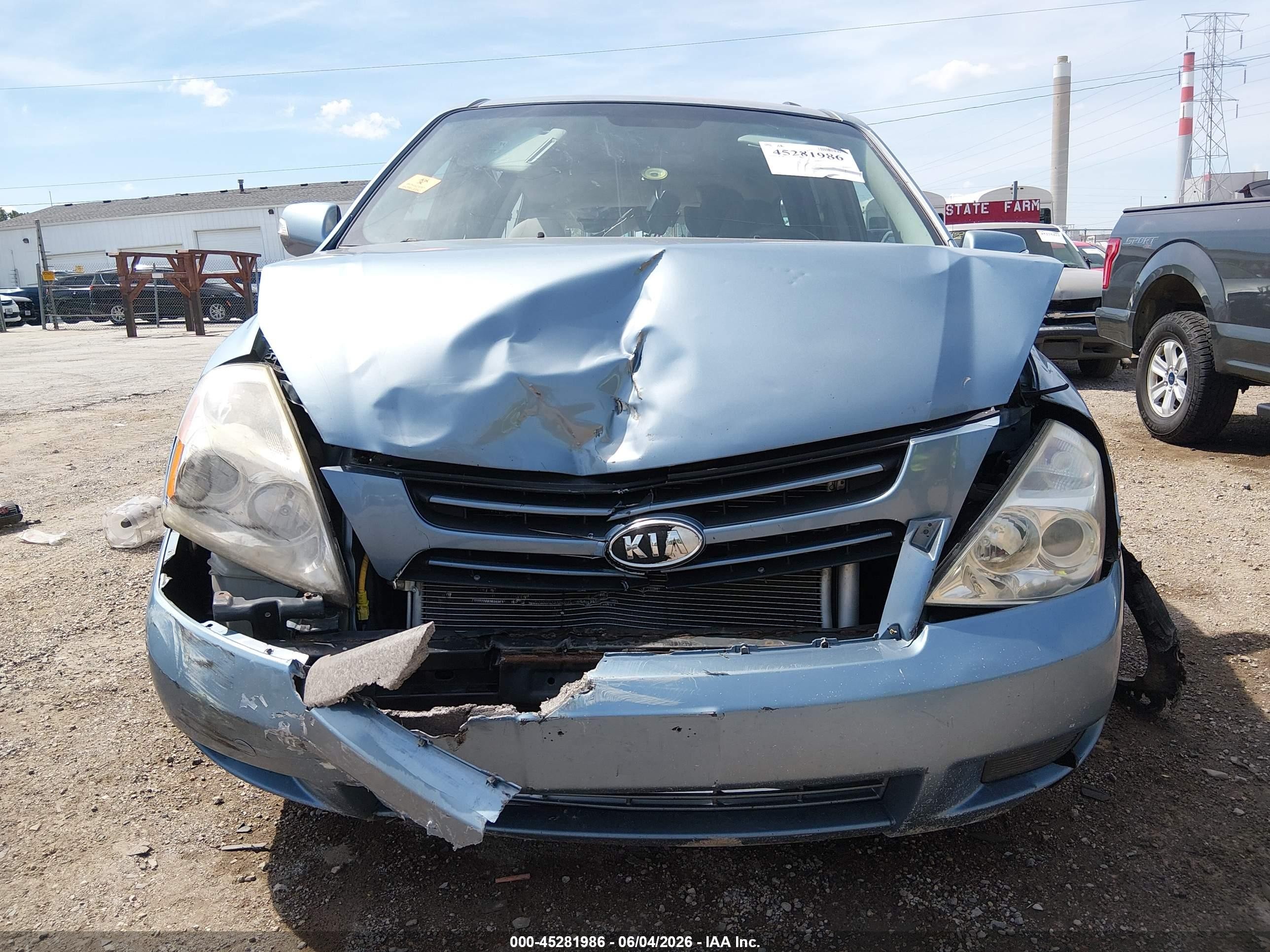 2012 Kia Sedona Lx Light Blue vin: KNDMG4C75C6499733