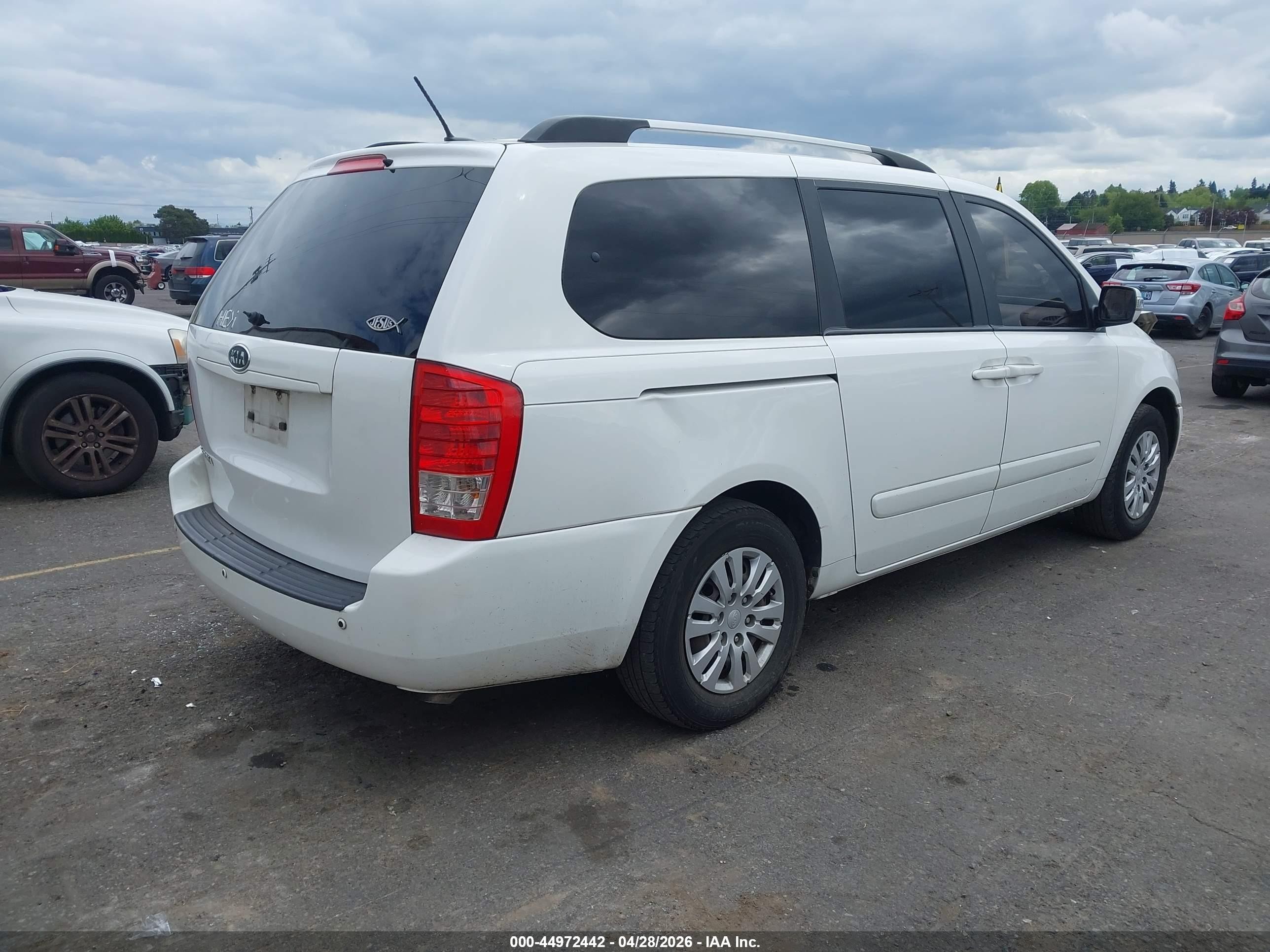 2011 Kia Sedona Lx White vin: KNDMG4C76B6366154