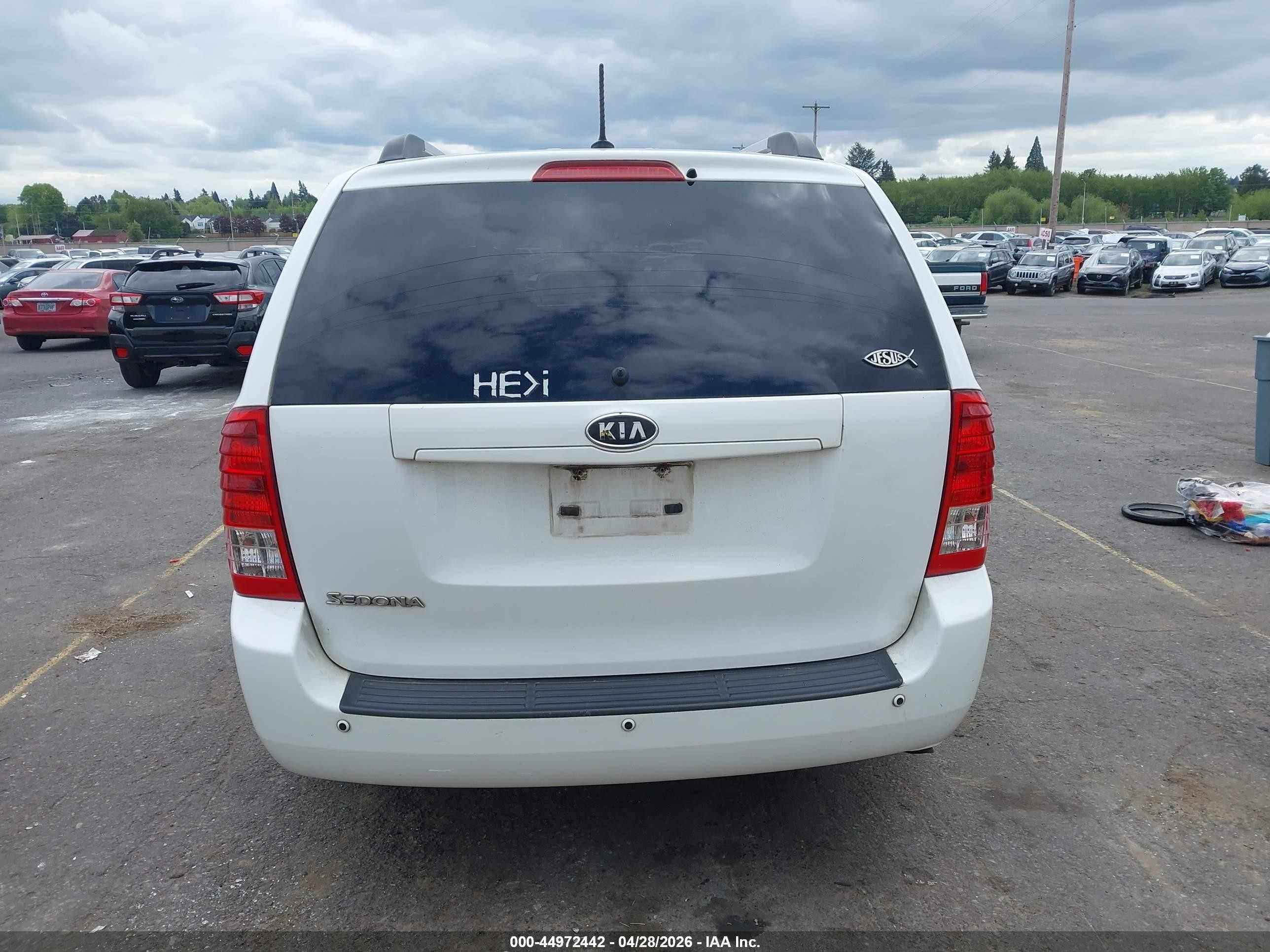 2011 Kia Sedona Lx White vin: KNDMG4C76B6366154