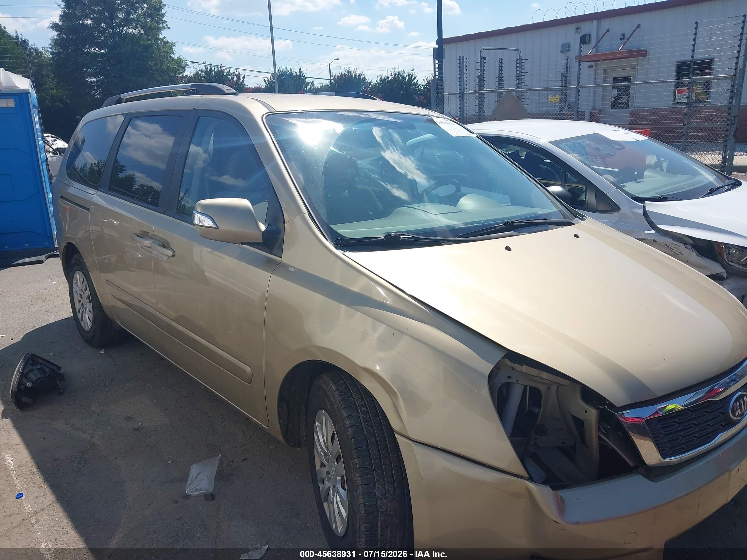2011 Kia Sedona Lx Золотой vin: KNDMG4C76B6366879