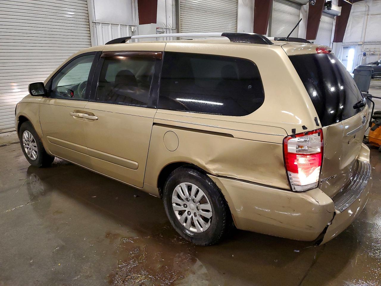 2011 Kia Sedona Lx Tan vin: KNDMG4C76B6409178