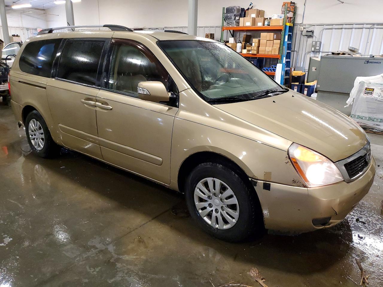 2011 Kia Sedona Lx Tan vin: KNDMG4C76B6409178