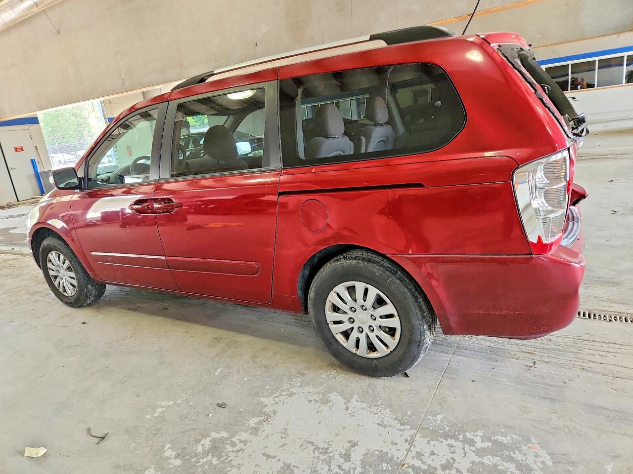 2012 Kia Sedona Red vin: KNDMG4C76C6415693